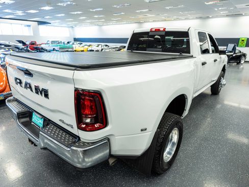 Used 2025 RAM 3500 Tradesman AWD/4WD image 5
