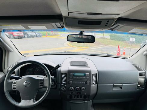 Used 2006 Nissan Titan SE image 12