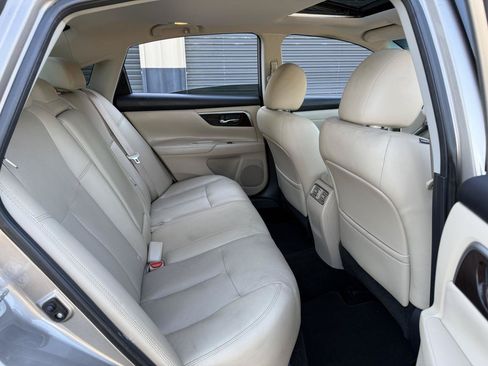 Used 2015 Nissan Altima 2.5 SL w/ Technology Package FWD image 17