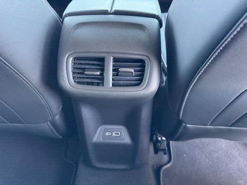 Used 2023 Buick Envision Essence image 15