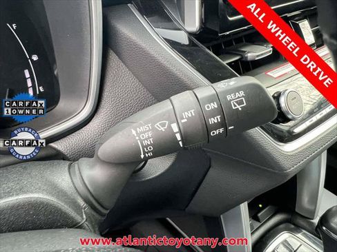Used 2024 Toyota Corolla Cross XLE AWD/4WD image 30