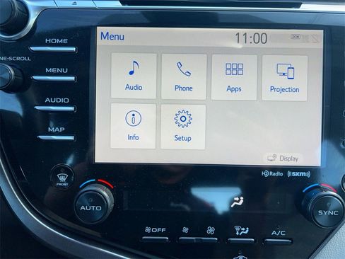Used 2019 Toyota Camry XLE image 21