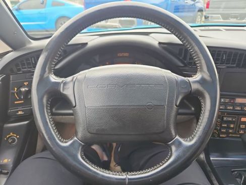 Used 1993 Chevrolet Corvette Coupe image 10