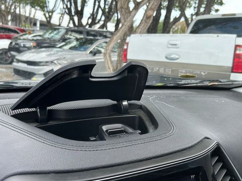 Certified 2019 Jeep Cherokee Limited FWD image 27