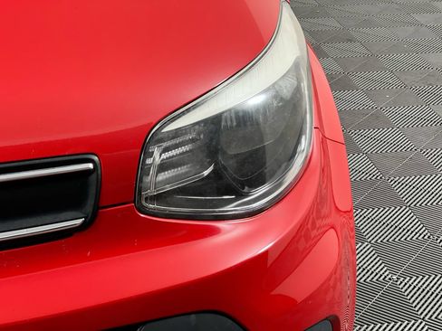 Used 2019 Kia Soul FWD image 9