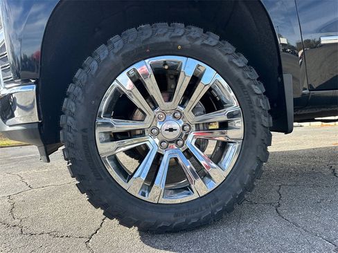 Used 2019 Chevrolet Silverado 1500 LT w/ All-Star Edition image 12