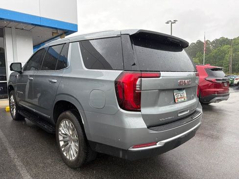 Used 2025 GMC Yukon Elevation w/ Elevation Premium Package RWD image 7