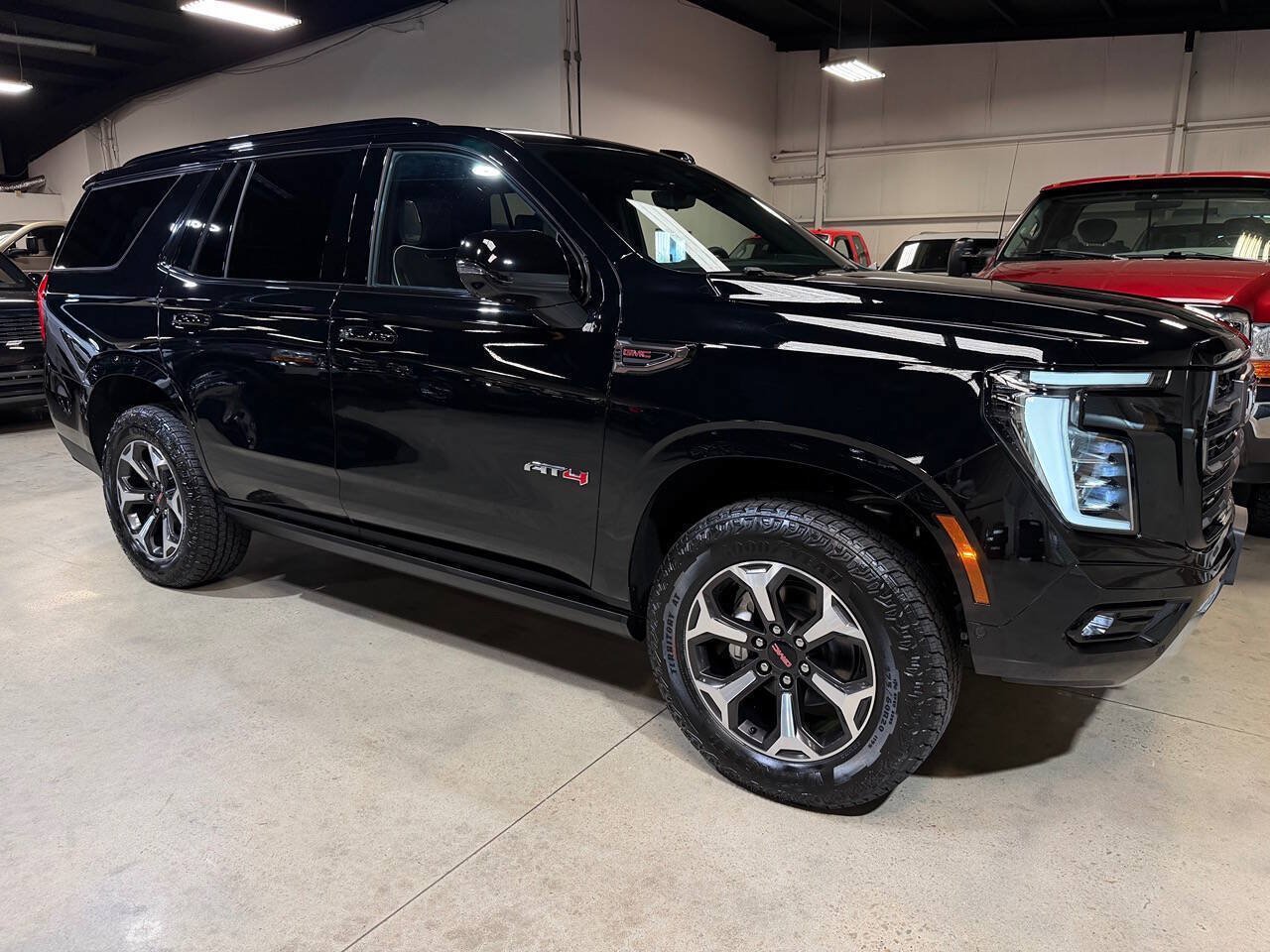 Used 2026 GMC Yukon AT4 Ultimate w/ LPO, Floor Liner Package AWD/4WD image 61