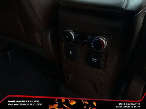 Used 2023 Ford Explorer King Ranch w/ Technology Package RWD image 30