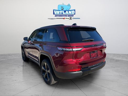 New 2025 Jeep Grand Cherokee Limited w/ Black Appearance Package image 3