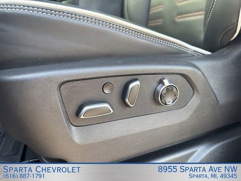 Used 2026 GMC Yukon XL AT4 Ultimate w/ LPO, Floor Liner Package AWD/4WD image 14