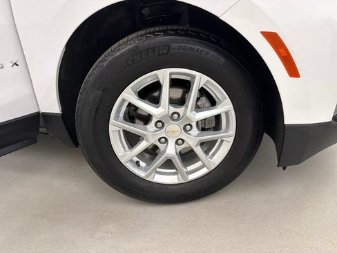 Used 2022 Chevrolet Equinox LT FWD image 25