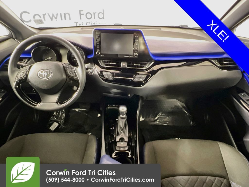 Used 2021 Toyota C-HR XLE FWD image 7