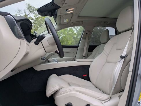 New 2026 Volvo XC60 B5 Ultra w/ Protection Package Premier AWD/4WD image 2