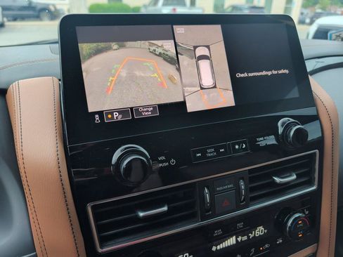 Certified 2024 INFINITI QX80 Sensory AWD/4WD image 23