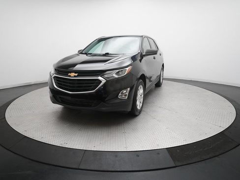 Used 2019 Chevrolet Equinox LS w/ LS Convenience Package AWD/4WD image 12