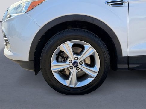 Used 2014 Ford Escape SE w/ Equipment Group 201A image 9
