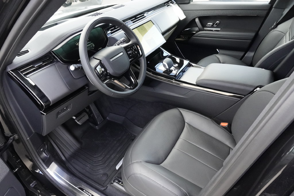 New 2026 Land Rover Range Rover Sport Dynamic SE AWD/4WD image 18