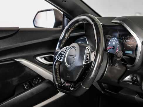 Used 2018 Chevrolet Camaro SS image 12
