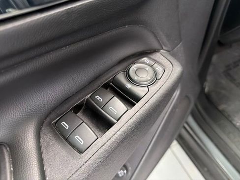 Used 2018 Chevrolet Equinox LT AWD/4WD image 8
