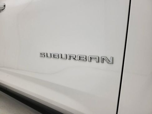 New 2025 Chevrolet Suburban High Country image 34