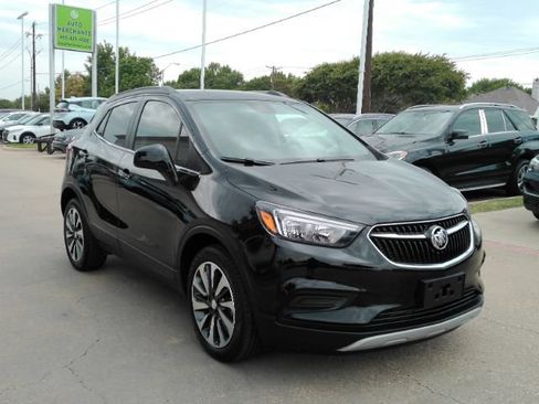 Used 2021 Buick Encore Preferred FWD image 4