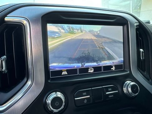 Used 2022 GMC Sierra 1500 SLT w/ SLT Premium Plus Package AWD/4WD image 36