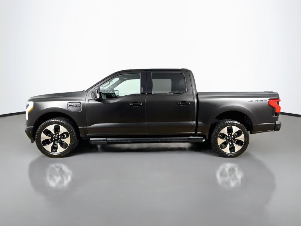 Used 2023 Ford F150 Lightning Platinum AWD/4WD image 4