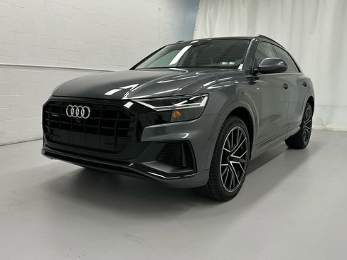 Used 2020 Audi Q8 Premium Plus w/ Premium Plus Package AWD/4WD image 4