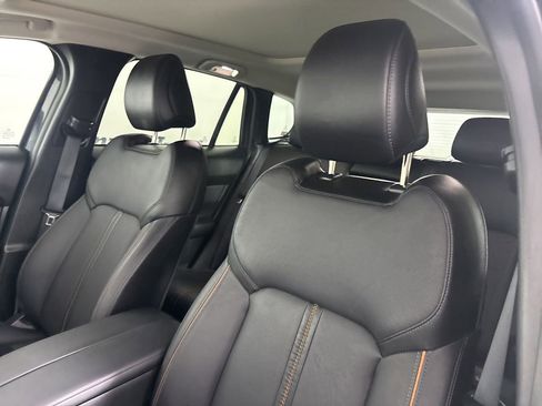 Used 2025 MAZDA CX-50 AWD 2.5 S w/ Premium Plus Pkg image 10