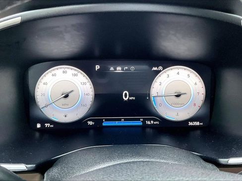 Used 2022 Hyundai Santa Fe Limited FWD image 13