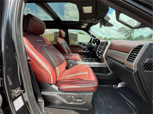 Used 2019 Ford F350 Platinum w/ Platinum Ultimate Package image 48