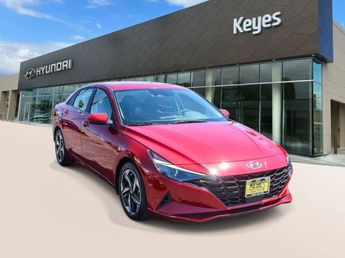 Certified 2023 Hyundai Elantra SEL w/ Convenience Package FWD image 3