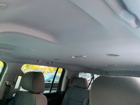 Used 2017 Chevrolet Suburban LS AWD/4WD image 14