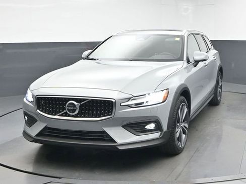 New 2026 Volvo V60 B5 Cross Country Plus w/ Protection Package Premier image 3