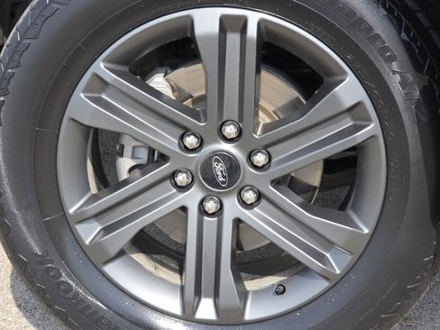 Used 2023 Ford F150 XLT image 11