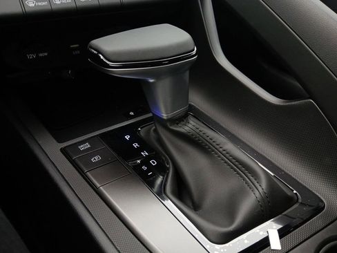 New 2026 Hyundai Elantra Sport FWD image 18