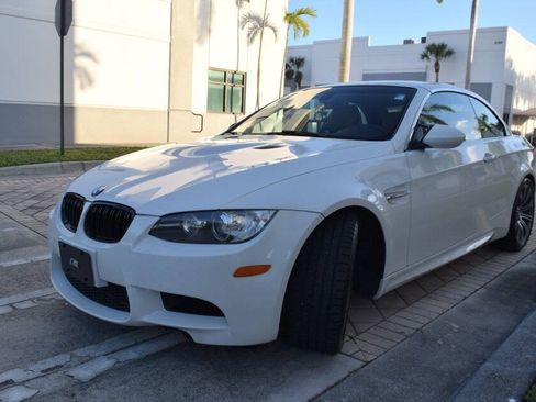 Used 2011 BMW M3 Convertible RWD image 5