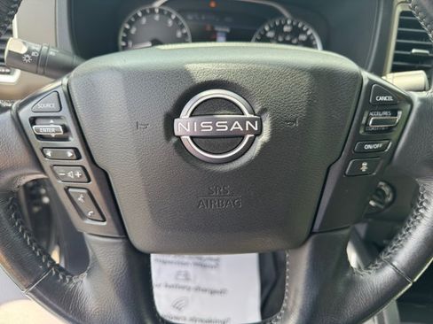 Used 2022 Nissan Frontier SV w/ Technology Package AWD/4WD image 18