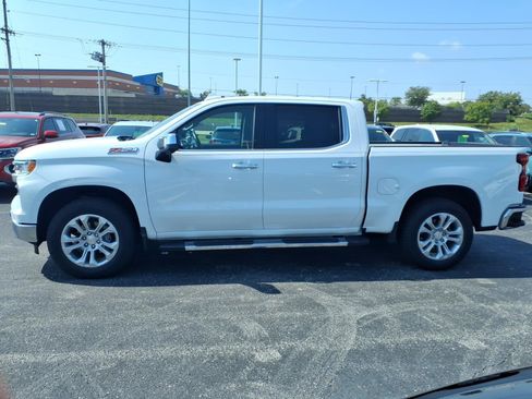 Used 2025 Chevrolet Silverado 1500 LTZ w/ Z71 Off-Road Package AWD/4WD image 4
