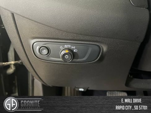 Used 2024 Chevrolet Equinox LT AWD/4WD image 31