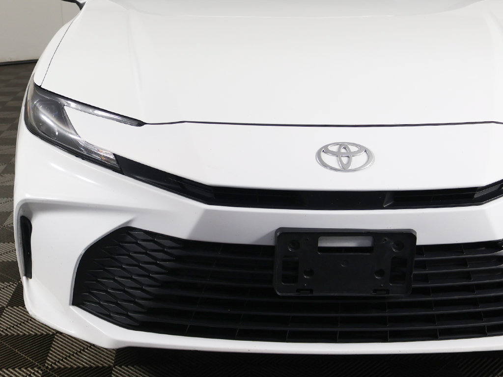 Used 2025 Toyota Camry LE FWD image 12