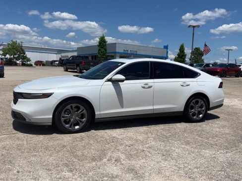 Used 2024 Honda Accord EX image 5