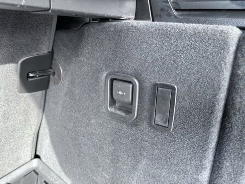 Used 2021 BMW X3 xDrive30i w/ Premium Package Essential image 11