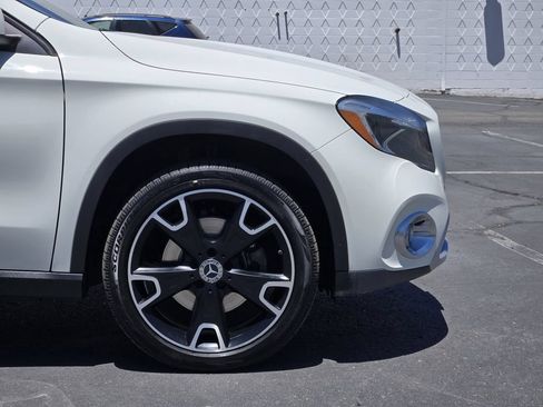 Used 2018 Mercedes-Benz GLA 250 4MATIC image 9