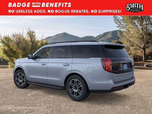 New 2025 Ford Expedition Active AWD/4WD image 5