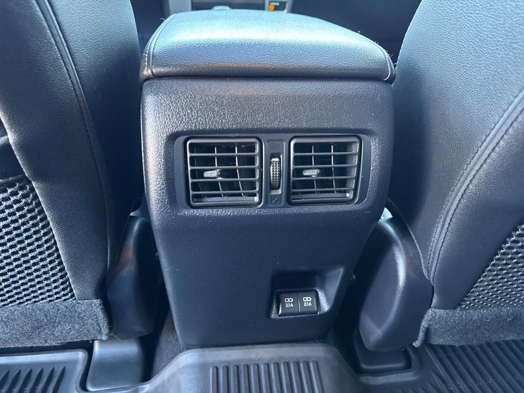 Used 2022 Toyota 4Runner SR5 Premium w/ Moonroof Package AWD/4WD image 33