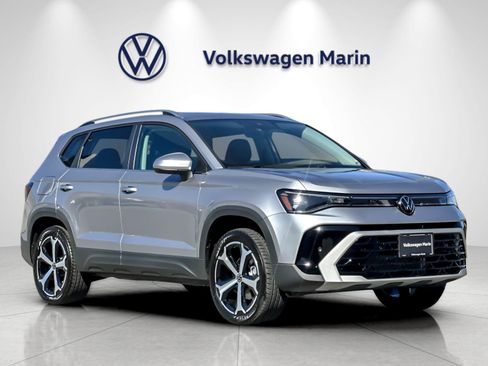 New 2026 Volkswagen Taos SEL AWD/4WD image 7
