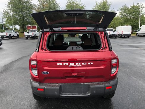New 2025 Ford Bronco Sport Outer Banks w/ Outer Banks Tech Package+ image 9