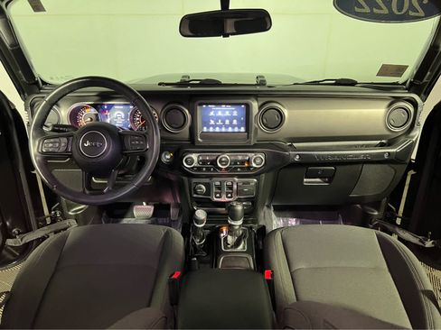 Used 2022 Jeep Wrangler Sport AWD/4WD image 10